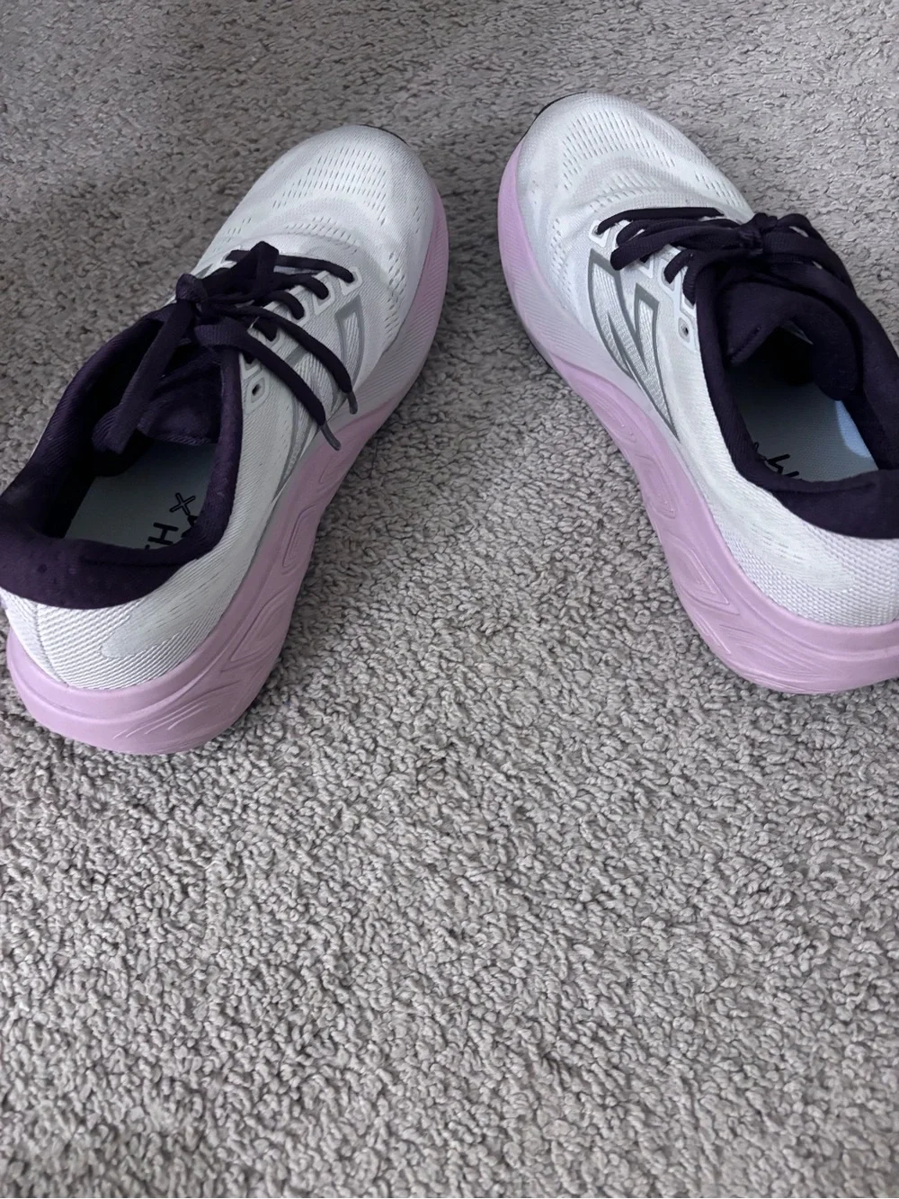 New Balance Women's White and Purple Running Sneakers